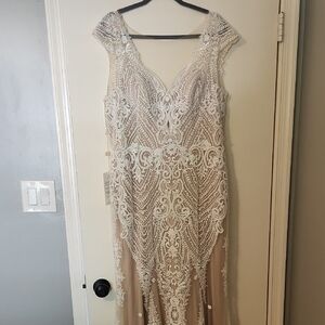 Casablanca Bridal Gown "Aubrey" Size 18